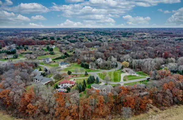 Chisago City, MN 55025,8186 Ideal CT