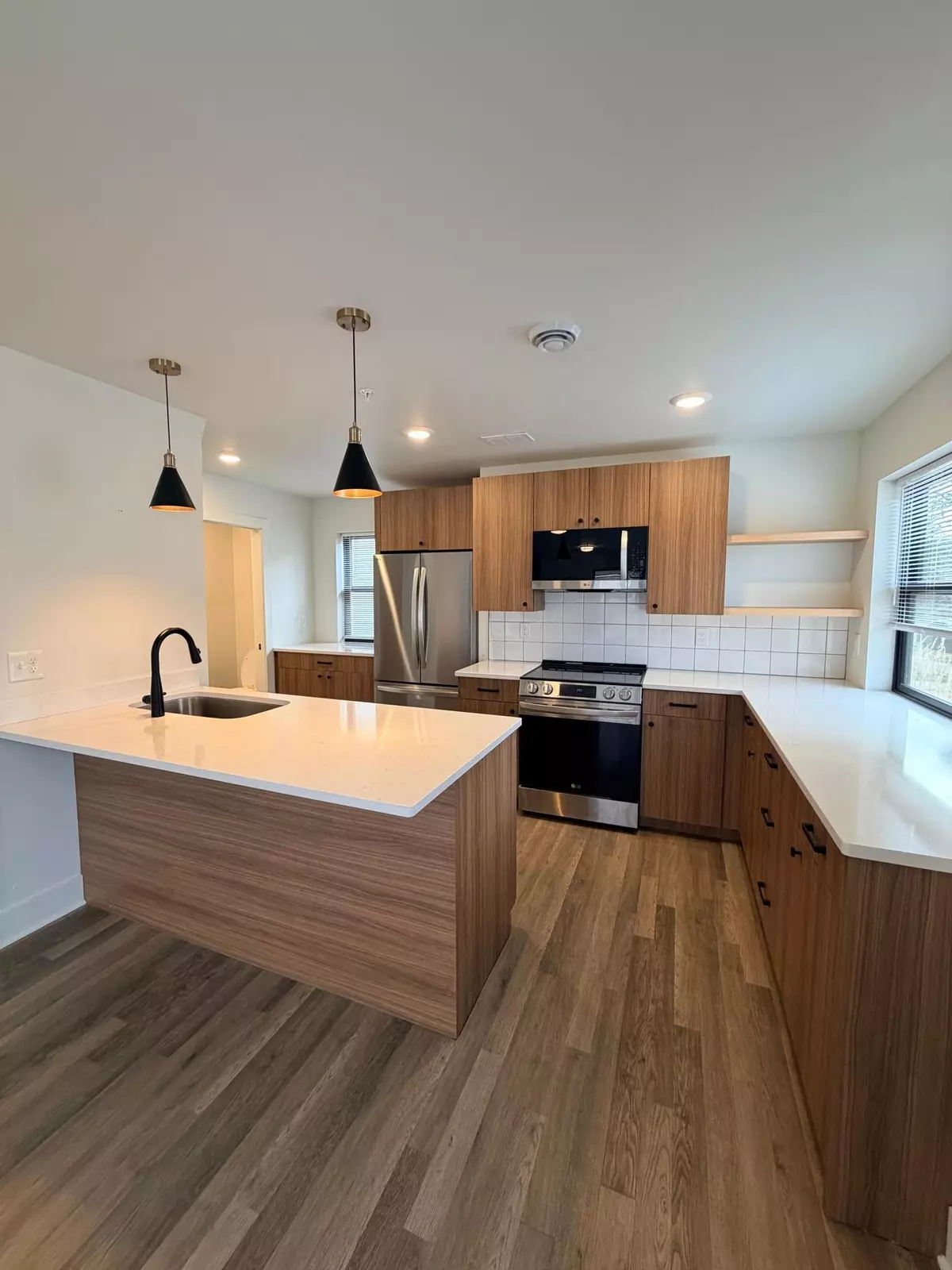 Minneapolis, MN 55419,131 W 46th ST