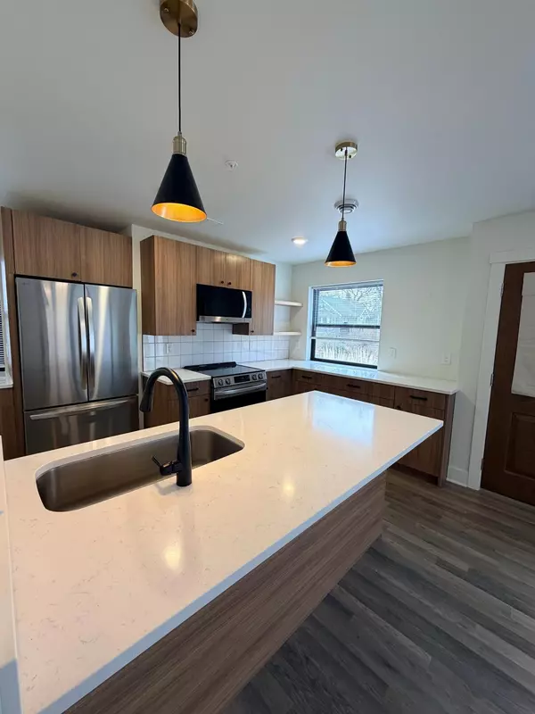 Minneapolis, MN 55419,131 W 46th ST