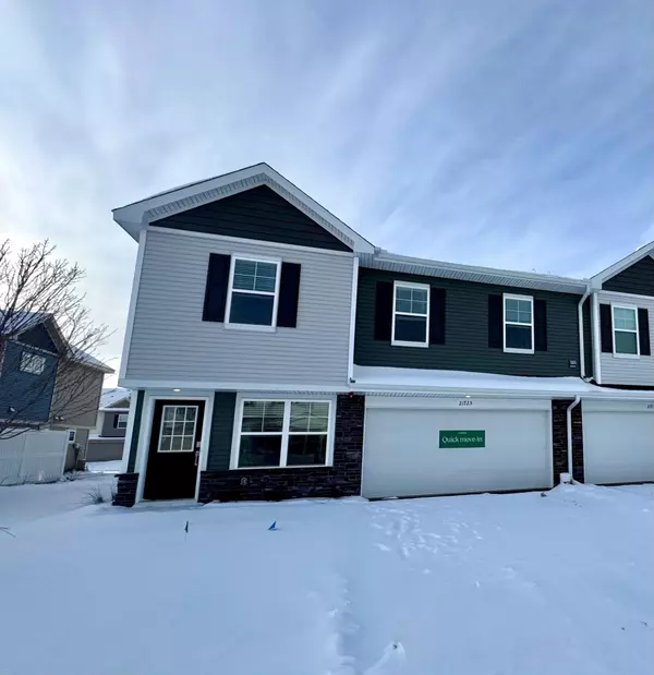 21725 Dahlia LN, Farmington, MN 55024
