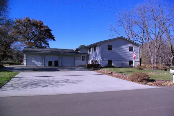 18922 Yalta ST NE, East Bethel, MN 55092