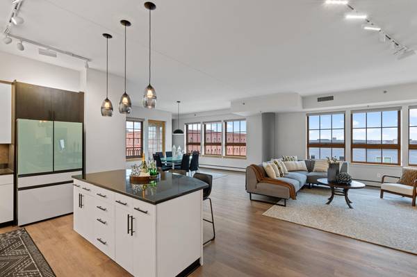 111 4th AVE N #602, Minneapolis, MN 55401