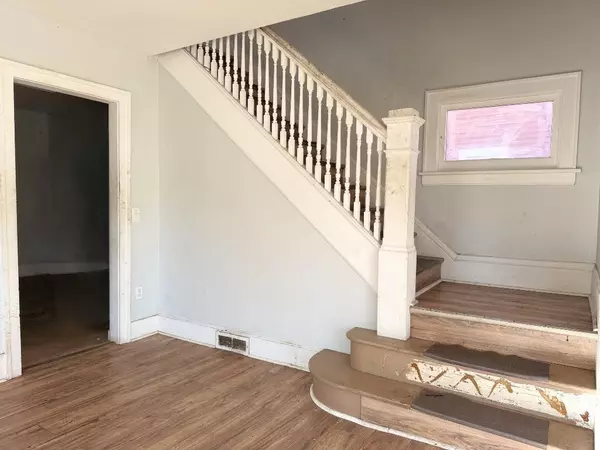 Minneapolis, MN 55411,3123 Knox AVE N