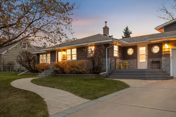 2194 Gardenette DR N, White Bear Lake, MN 55110