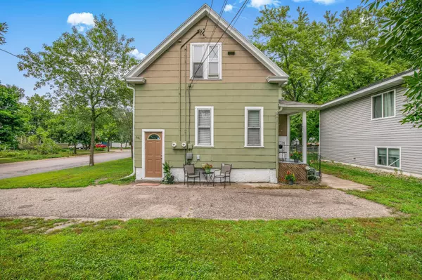 Saint Cloud, MN 56301,801 15th AVE S