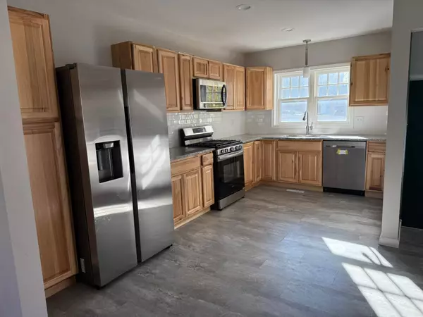 Mankato, MN 56001,338 James AVE