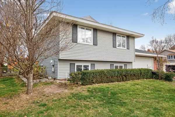 Cottage Grove, MN 55016,8792 77th ST S