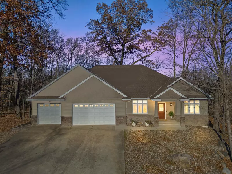 8808 71st ST NW, Annandale, MN 55302