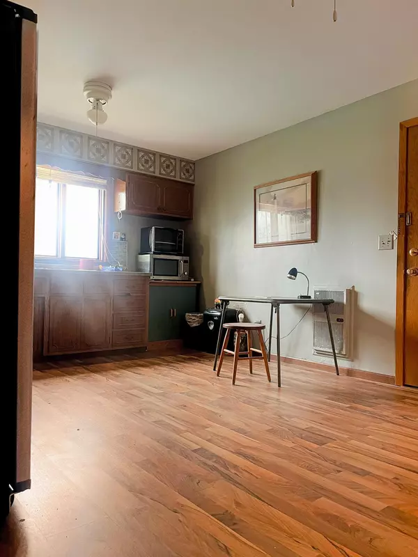 Fargo, ND 58102,809 6th AVE N #C14