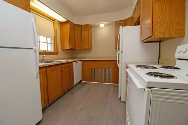 Saint Cloud, MN 56301,815 5th AVE S