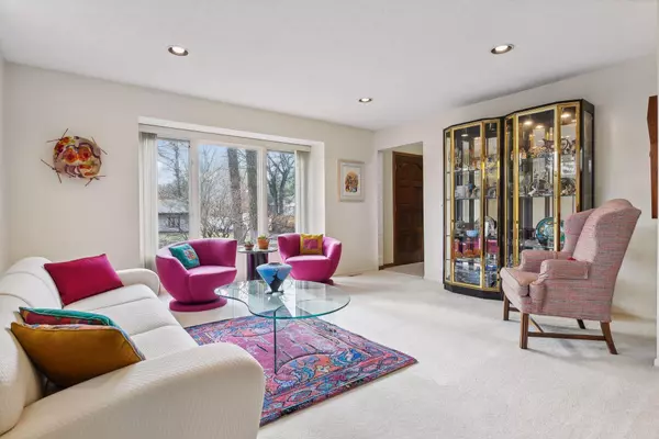 Minnetonka, MN 55345,14016 Brandbury WALK