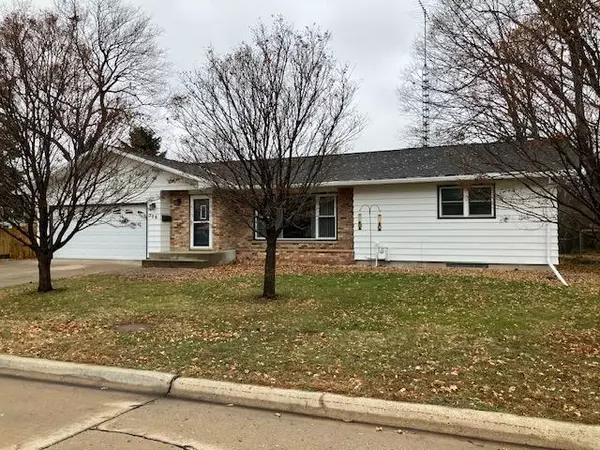 Owatonna, MN 55060,706 NE 14th ST