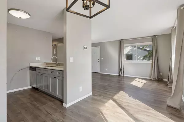 Brooklyn Park, MN 55429,6034 72nd LN N