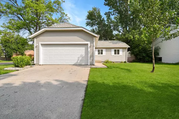 Fargo, ND 58103,2119 27 AVE S