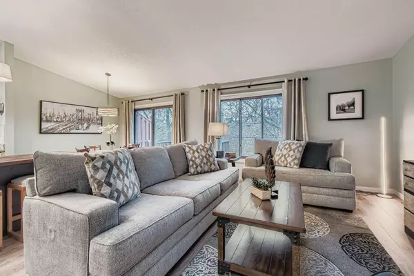 Roseville, MN 55112,2422 County Road D W #2