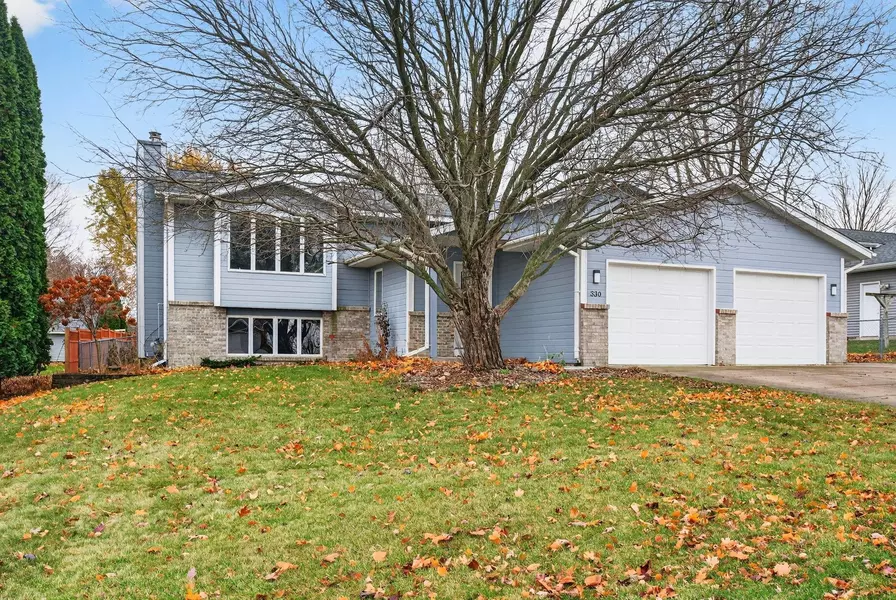 330 9th ST NW, Byron, MN 55920