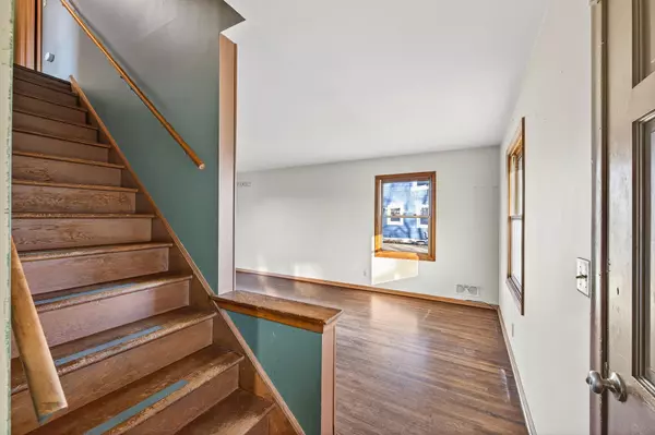 Coon Rapids, MN 55448,653 109th AVE NW