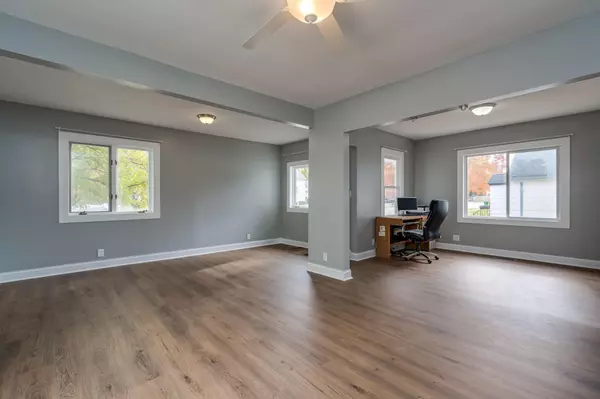 Montgomery, MN 56069,106 4th ST SW