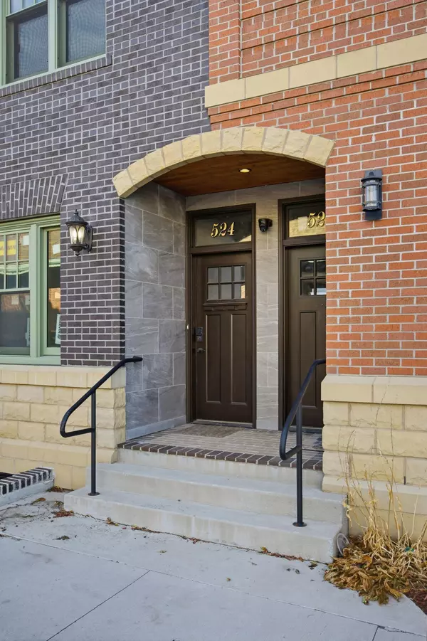 Fargo, ND 58102,412 5th ST N #526