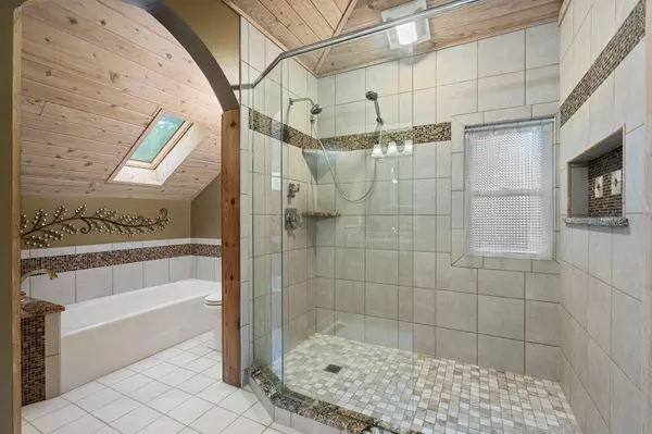 Austin, MN 55912,406 8th PL NW