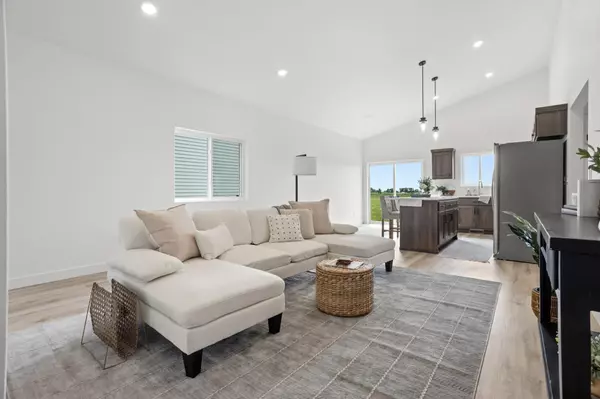 Moorhead, MN 56560,2533 38th AVE S