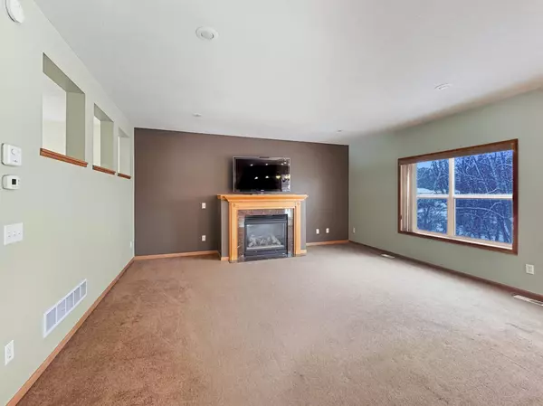 Lino Lakes, MN 55014,969 Kelly ST