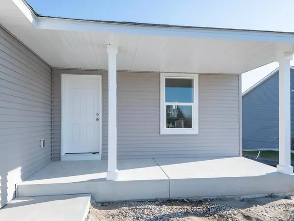 Mayer, MN 55360,2127 River Bend TRL