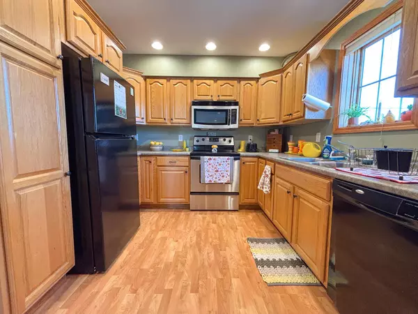 New York Mills, MN 56567,31 Main AVE