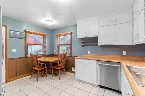 Eagan, MN 55122,2008 Zircon LN