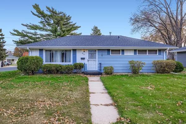 Bloomington, MN 55420,8101 Clinton AVE S