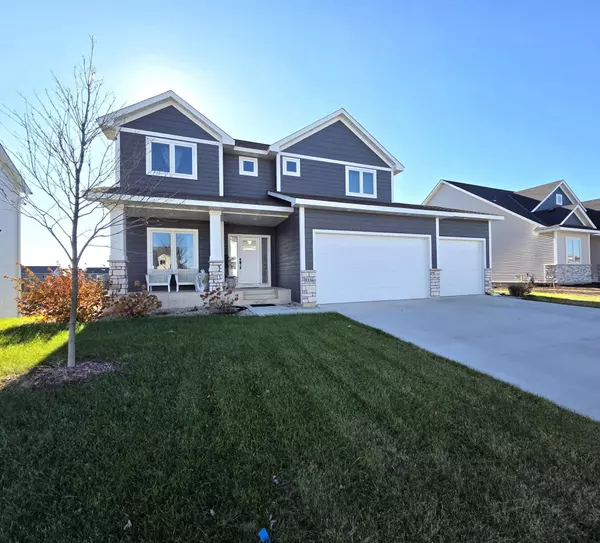 5336 W 177th ST, Lakeville, MN 55044