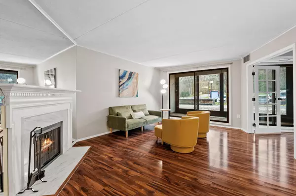 Lilydale, MN 55118,1101 Sibley Memorial HWY #310