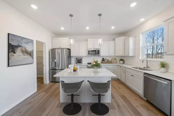 Waconia, MN 55387,1850 Charleston LN