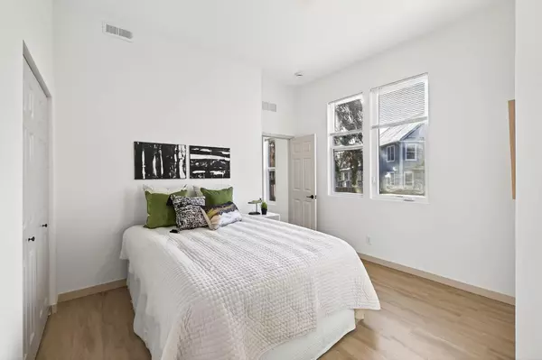 Minneapolis, MN 55411,2113 Ilion AVE N