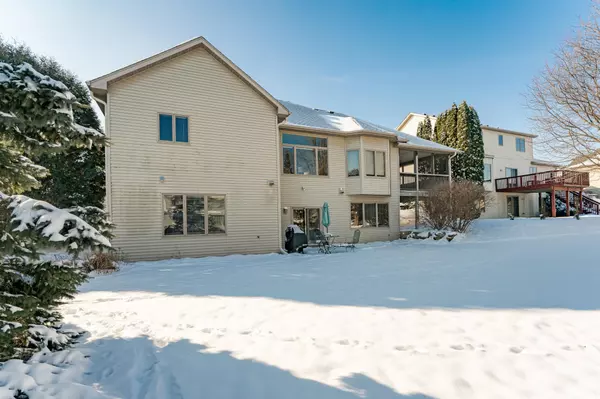 Rochester, MN 55906,3057 Scanlan LN NE