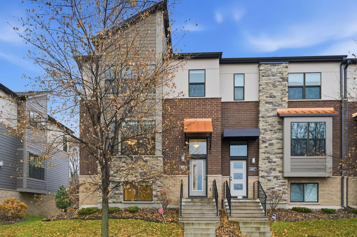 Eagan, MN 55122,4035 River Valley WAY