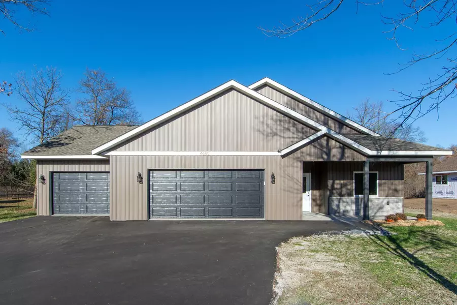 4680 Cedar Scenic RD, Baxter, MN 56425