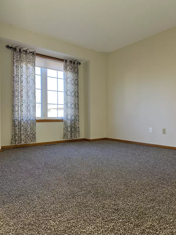 Vadnais Heights, MN 55127,760 Garceau LN