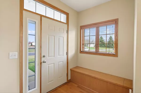 Shakopee, MN 55379,786 Regent DR