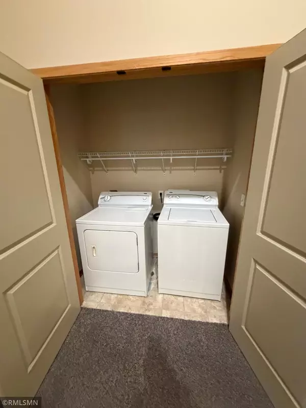 Vadnais Heights, MN 55109,1291 County Road D CIR E