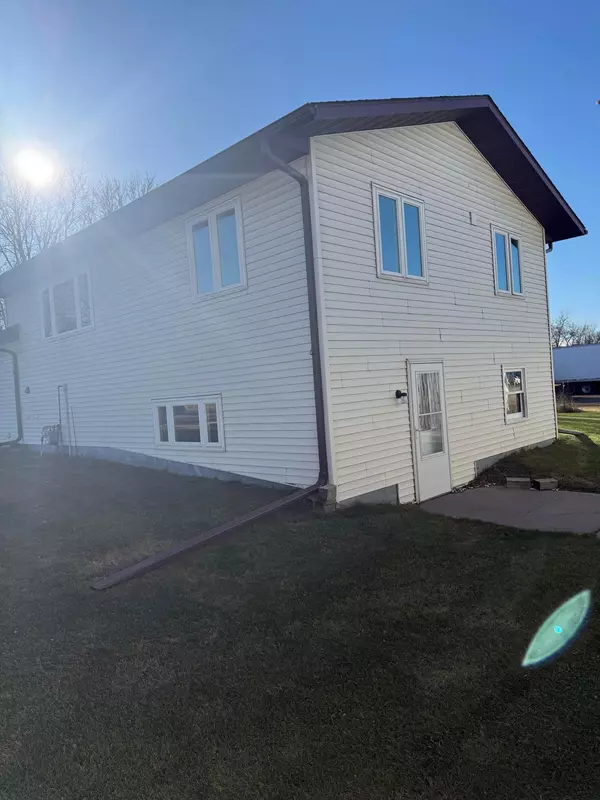 Audubon, MN 56511,928 3rd ST