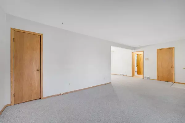 Coon Rapids, MN 55433,2851 113th AVE NW