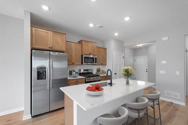 10314 Birchwood CIR, Victoria, MN 55318