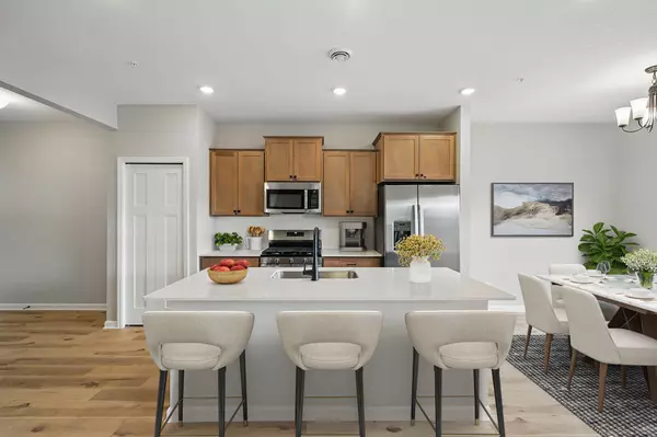 10318 Birchwood CIR, Victoria, MN 55318