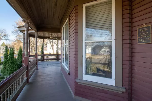 Waseca, MN 56093,522 2nd AVE NE