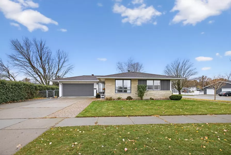 404 S 6th ST, Lake City, MN 55041