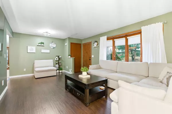 North Saint Paul, MN 55109,2790 Gerald AVE