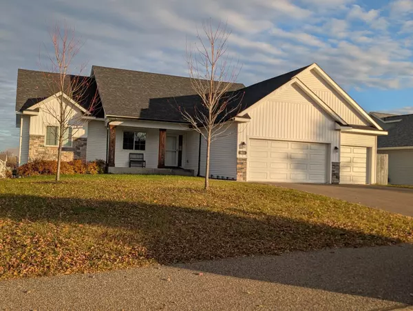 Annandale, MN 55302,811 Morrison AVE