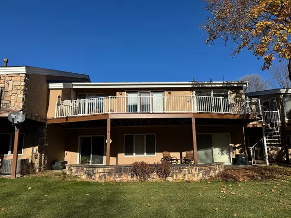Saint Cloud, MN 56301,538 Brook LN