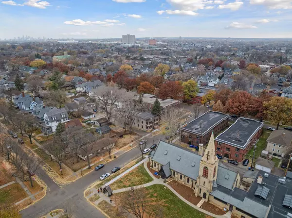 Saint Paul, MN 55104,69 Milton ST N #1